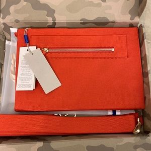 Rothy’s Poppy Crossbody